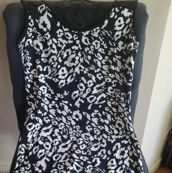 Black & White Cheetah Bodycon Mini Dress - Picture 1 of 4